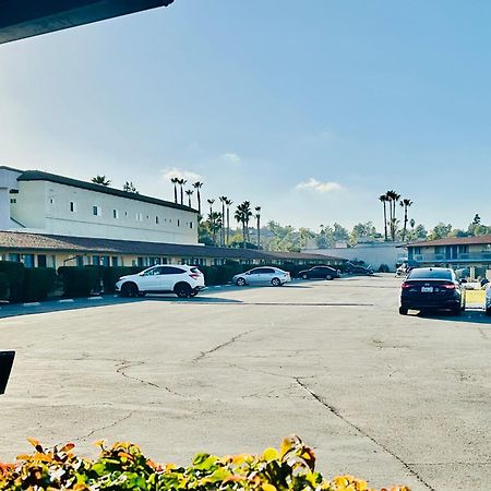 Franciscan Inn Motel Vista Exterior foto